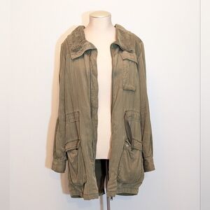 Guess Relaxed Fit Army Green Jacket